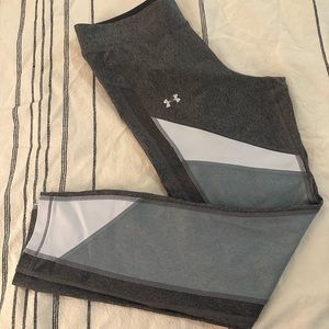 Under Armour UA Crop leggings in grey and white